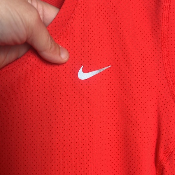 Nike Women's Bright Red Short Sleeve Tee Dri Fit Running Size XL - Picture 3 of 5